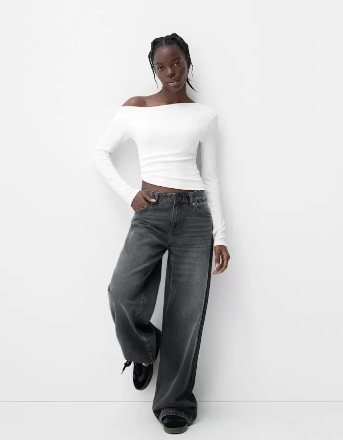 Long sleeve asymmetric T-shirt Long sleeve asymmetric T-shirt