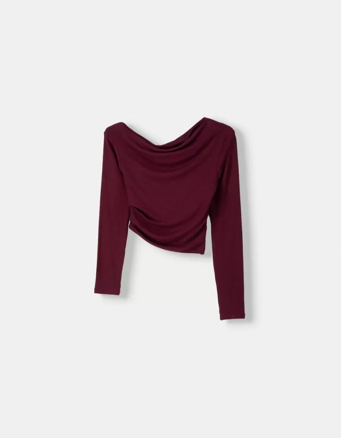 Long sleeve asymmetric T-shirt Long sleeve asymmetric T-shirt