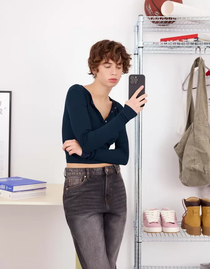 Long sleeve henley T-shirt Long sleeve henley T-shirt