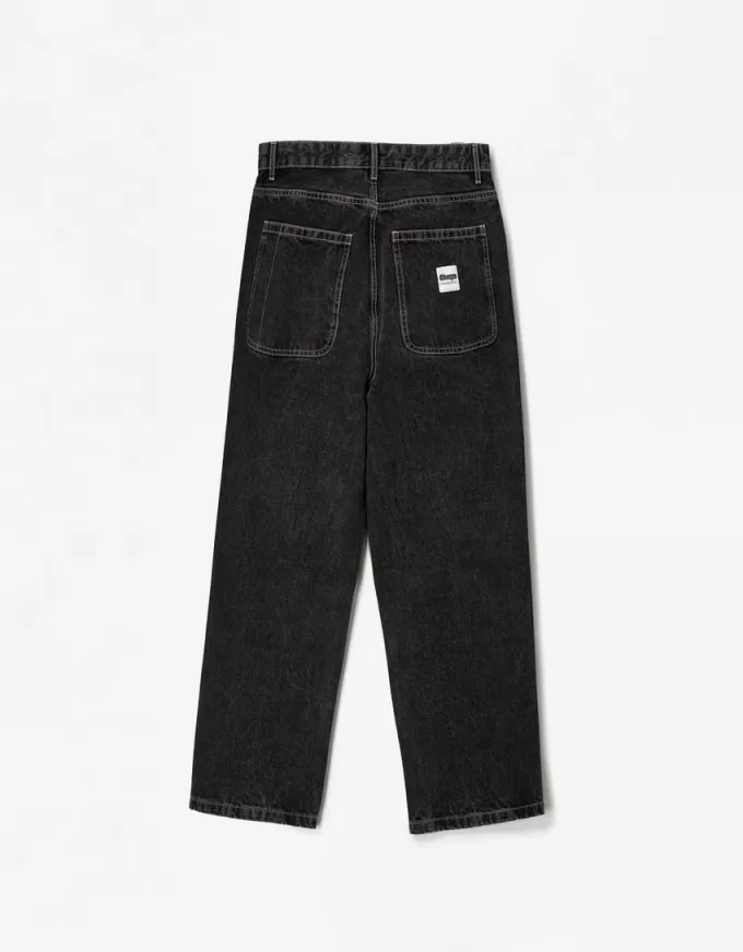 Loose-fit baggy jeans Loose-fit baggy jeans