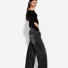 Low-rise baggy jeans Low-rise baggy jeans