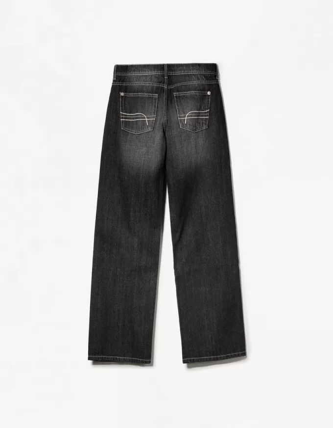 Low-rise baggy jeans Low-rise baggy jeans