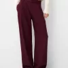 Low-rise baggy pants Low-rise baggy pants