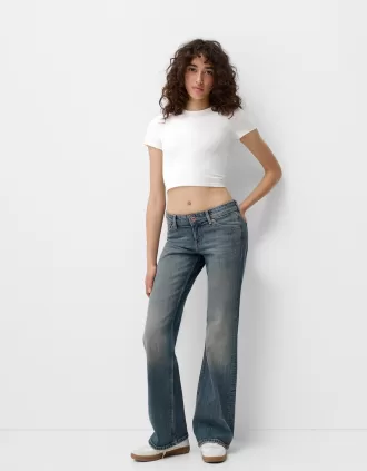 Low waist boot-cut jeans
