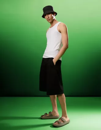 Men’s rubberized sandals with buckles