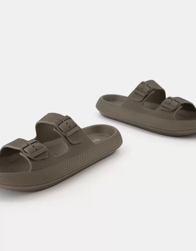 Men’s rubberized sandals with buckles Men’s rubberized sandals with buckles