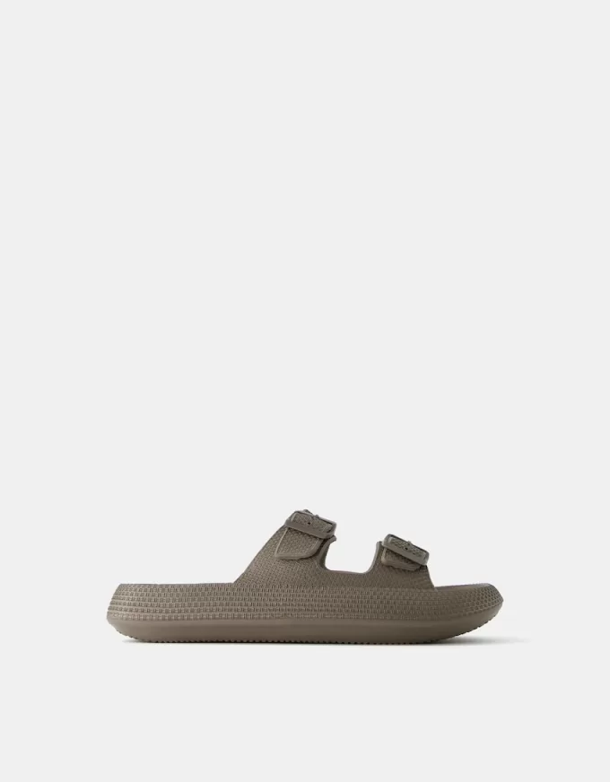 Men’s rubberized sandals with buckles Men’s rubberized sandals with buckles