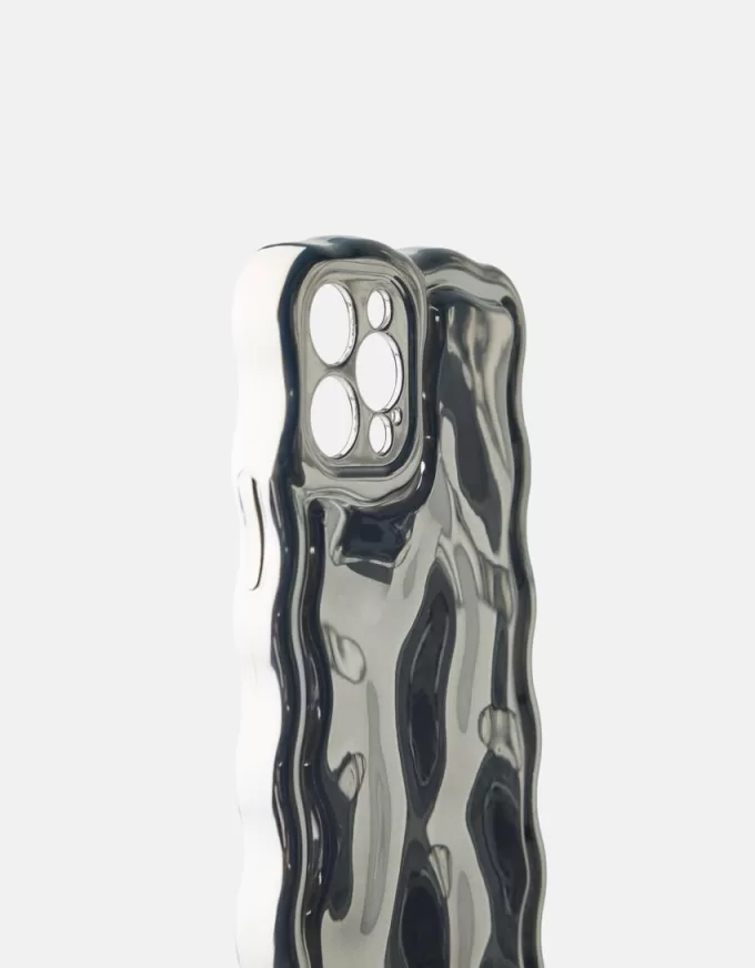 Metallic cell phone case with bracelet Metallic cell phone case with bracelet