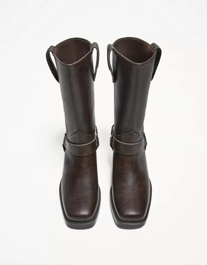 Mid-calf flat biker boots Mid-calf flat biker boots