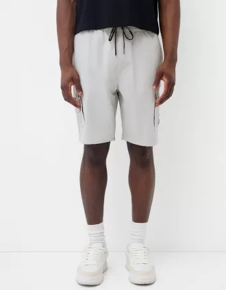 Multi-cargo technical Bermuda shorts