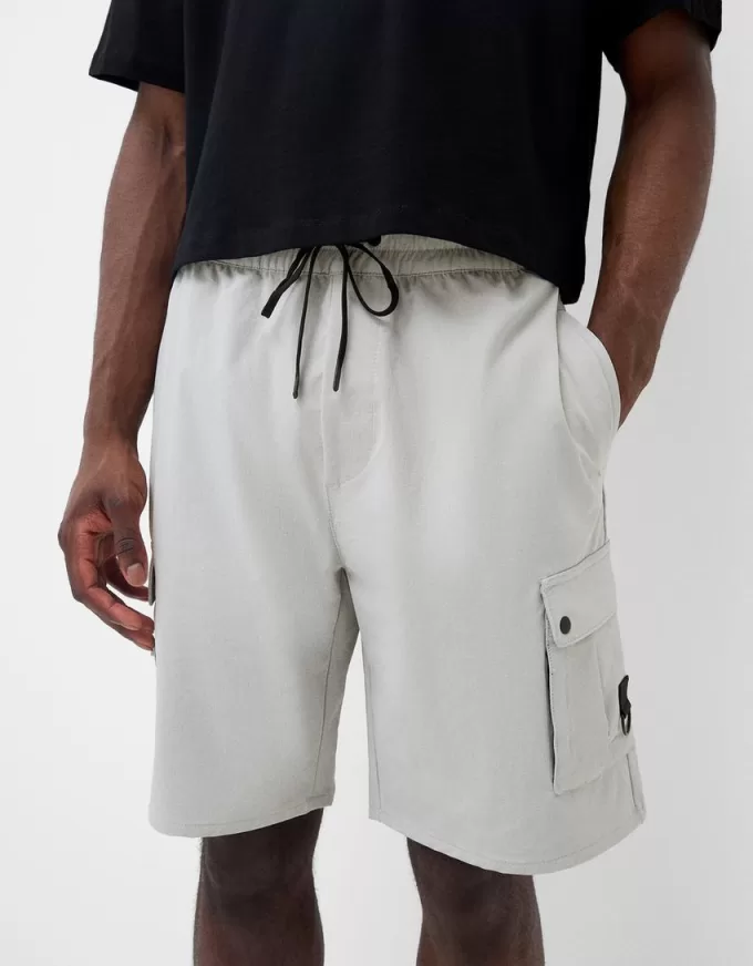 Multi-cargo technical Bermuda shorts Multi-cargo technical Bermuda shorts