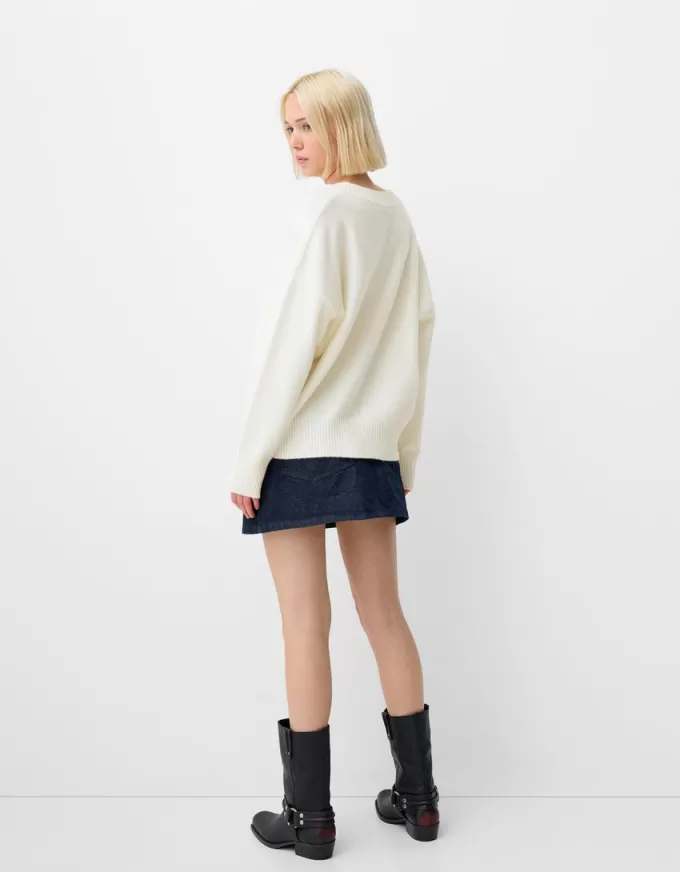 Oversize V-neck sweater Oversize V-neck sweater