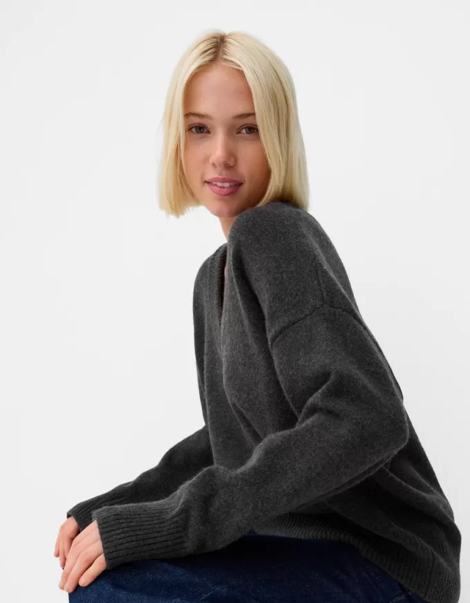 Oversize V-neck sweater Oversize V-neck sweater