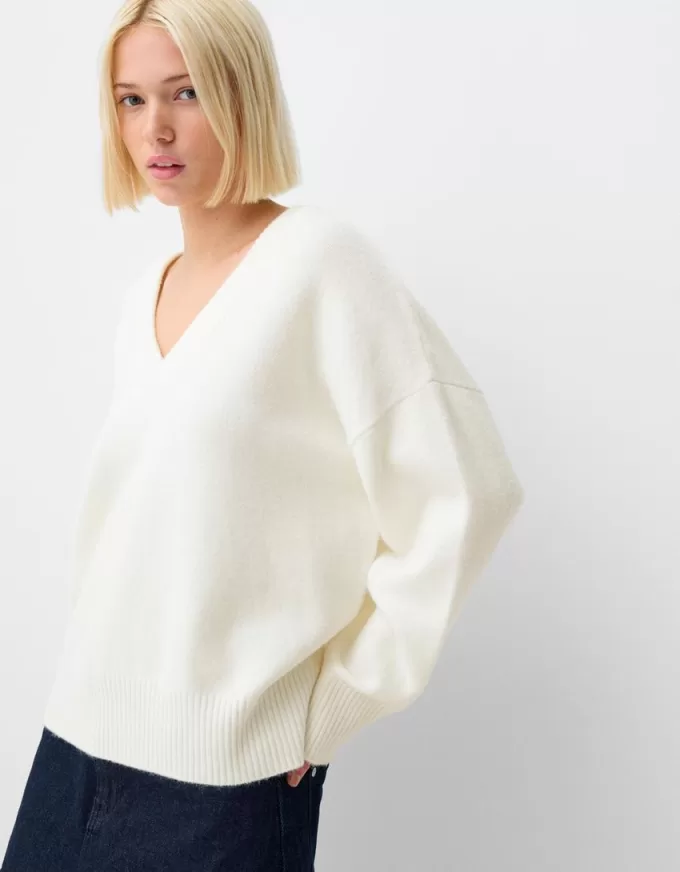 Oversize V-neck sweater Oversize V-neck sweater