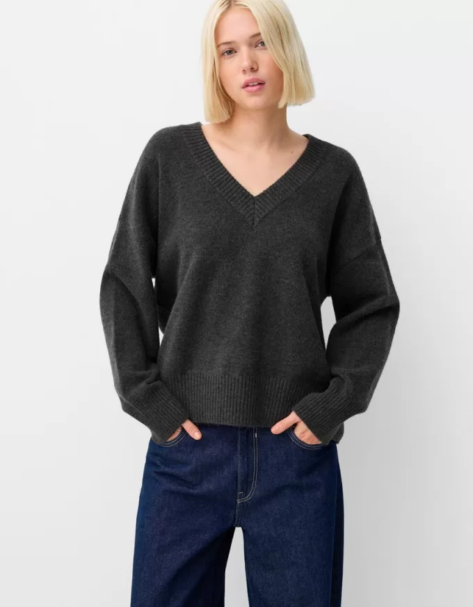 Oversize V-neck sweater Oversize V-neck sweater
