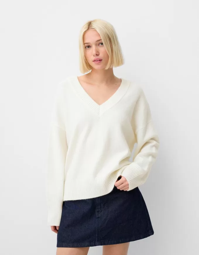 Oversize V-neck sweater Oversize V-neck sweater