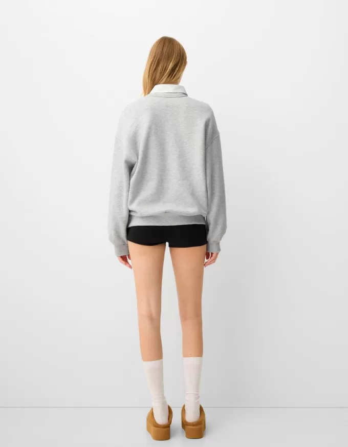 Oversize sweatshirt with side pockets Oversize sweatshirt with side pockets