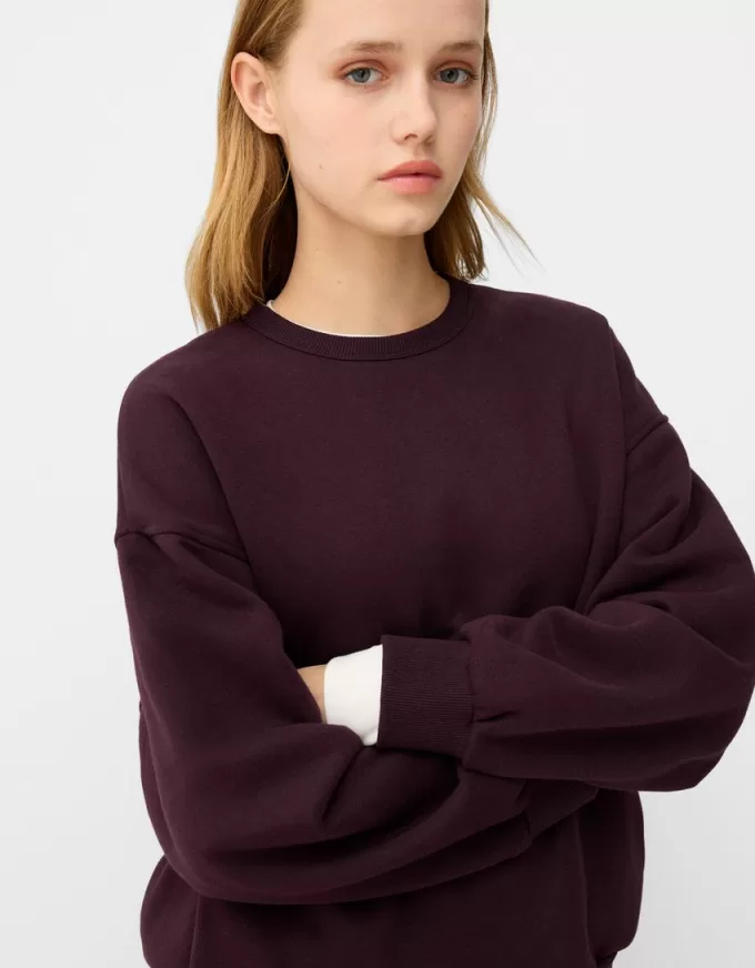 Oversize sweatshirt with side pockets