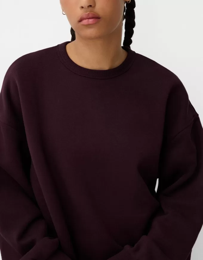Oversize sweatshirt with side pockets