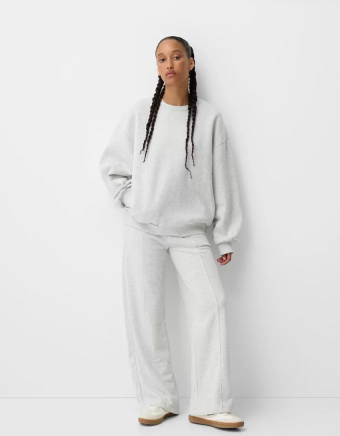 Oversize sweatshirt with side pockets Oversize sweatshirt with side pockets
