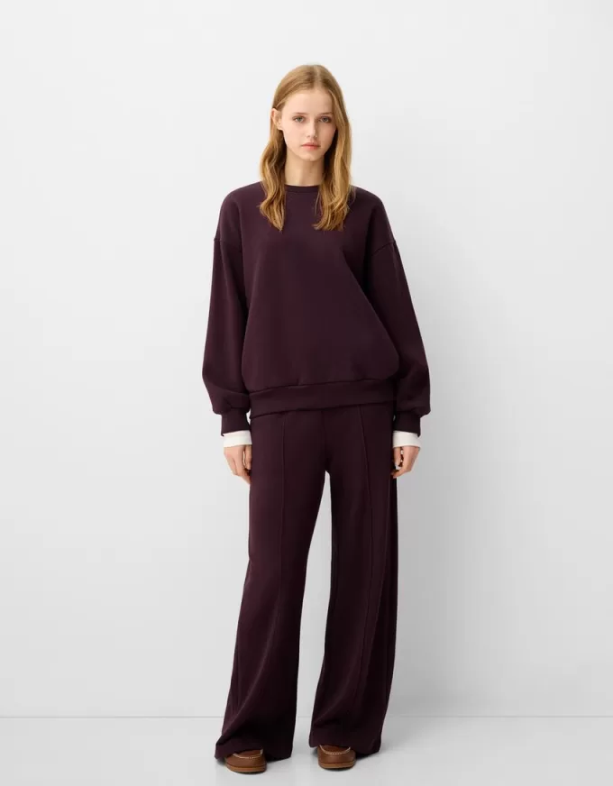 Oversize sweatshirt with side pockets