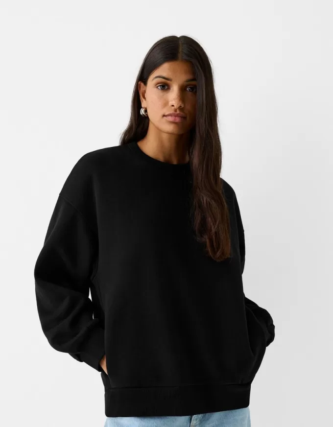 Oversize sweatshirt with side pockets Oversize sweatshirt with side pockets