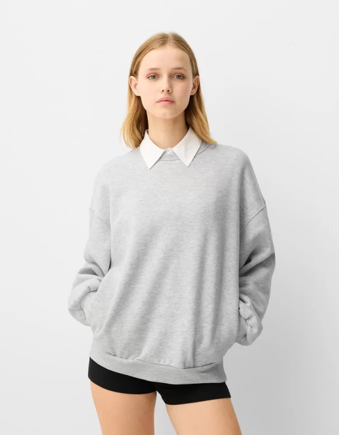 Oversize sweatshirt with side pockets Oversize sweatshirt with side pockets