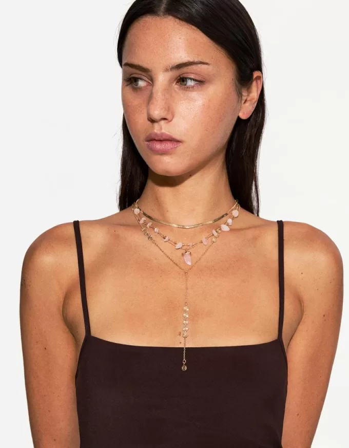 Pack of 4 pendant necklaces