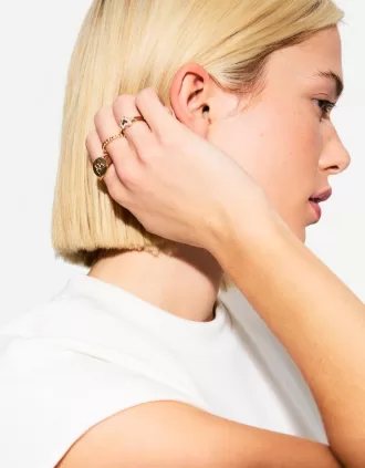 Pack of 8 butterfly rings Pack of 8 butterfly rings