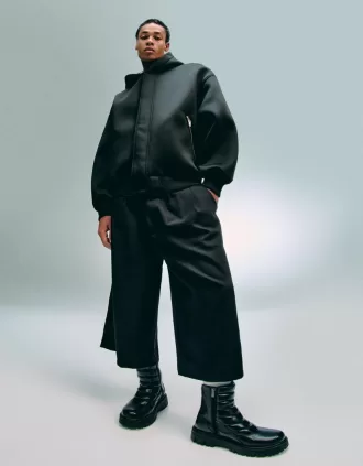 Platform ankle boots with buckles