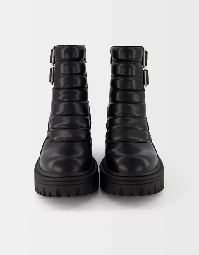 Platform ankle boots with buckles Platform ankle boots with buckles