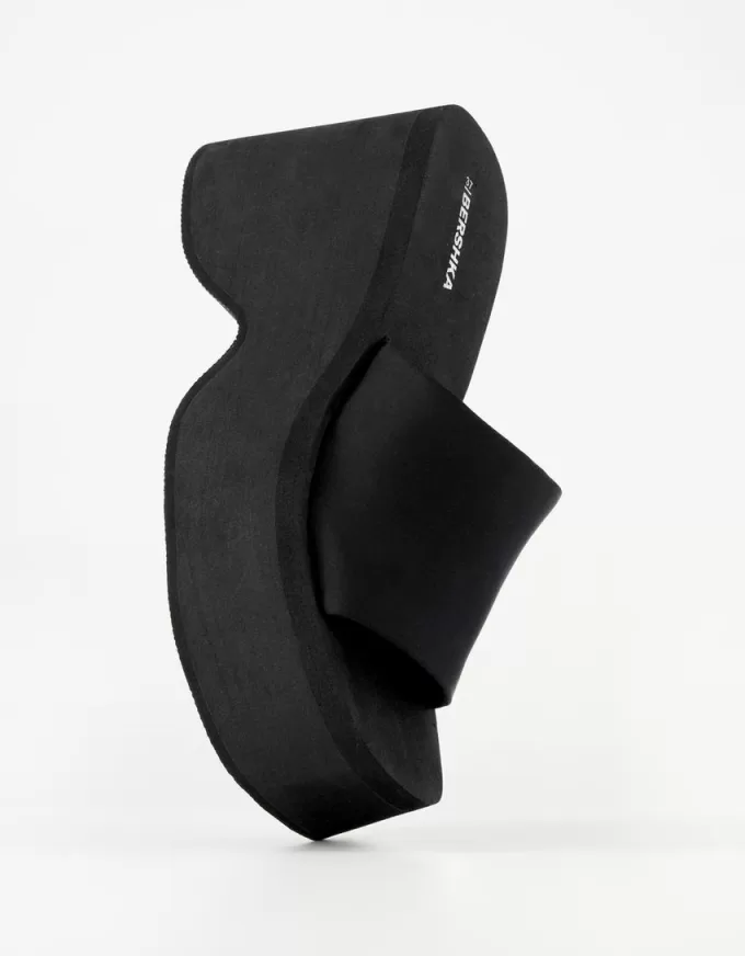 Platform mule sandals