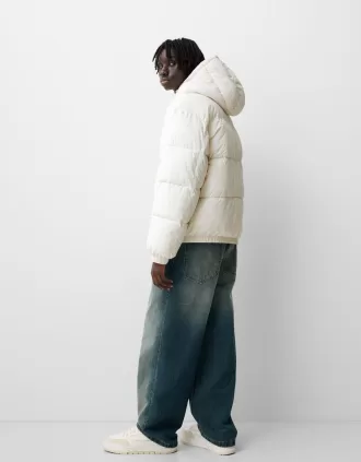 Puffer jacket with hood