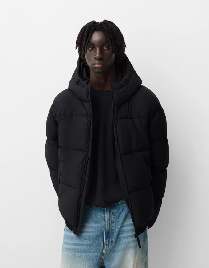 Puffer jacket with hood