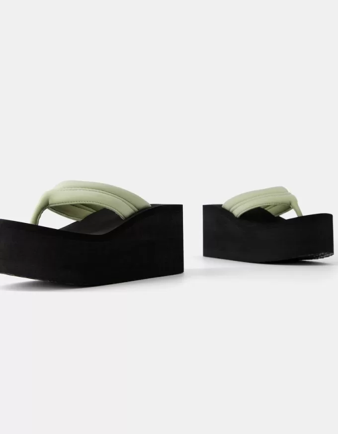 Quilted platform sandals Quilted platform sandals