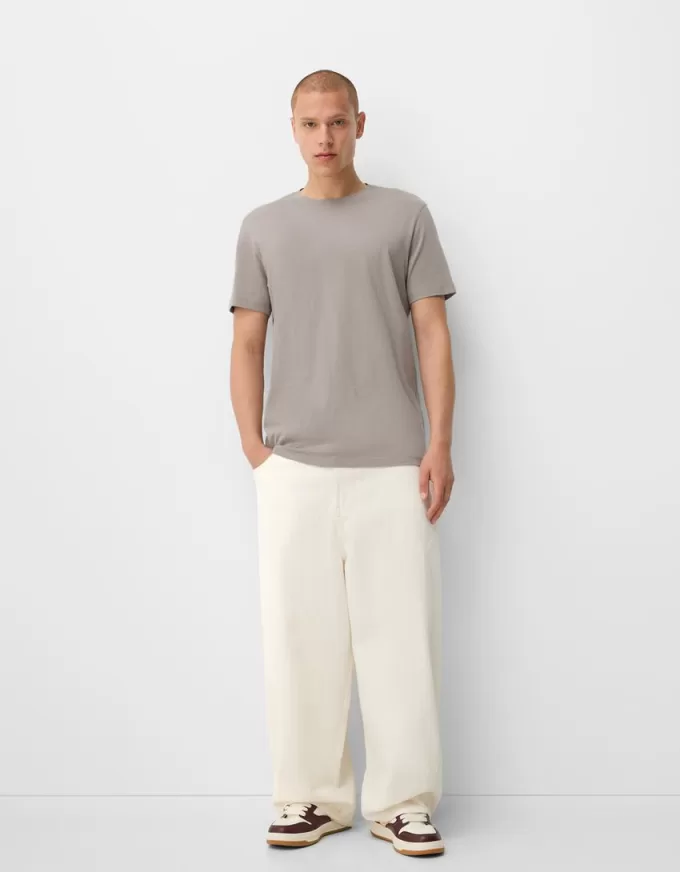 Regular-fit short sleeve T-shirt Regular-fit short sleeve T-shirt