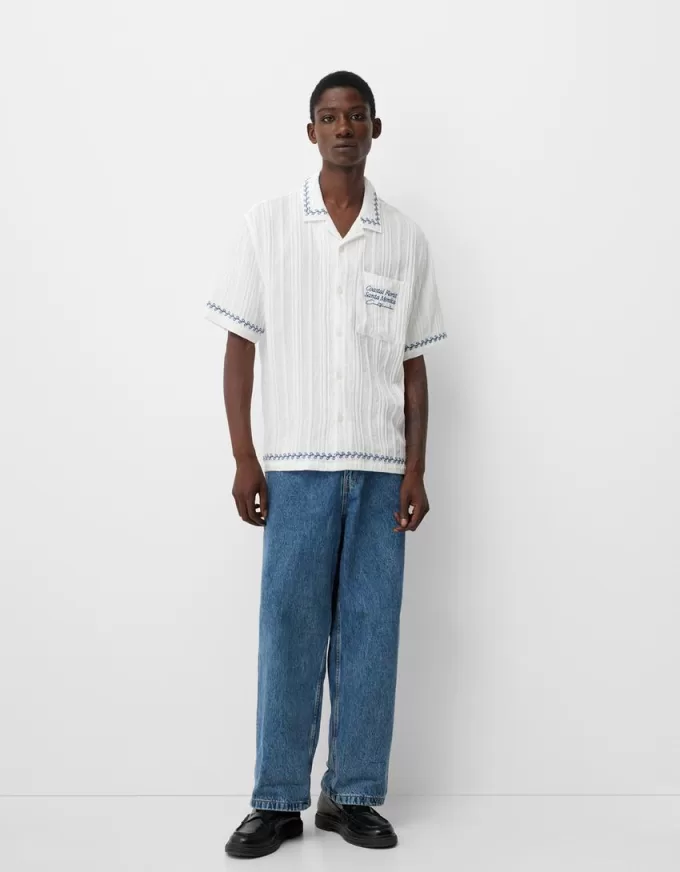 Relaxed fit embroidered short sleeve shirt Relaxed fit embroidered short sleeve shirt