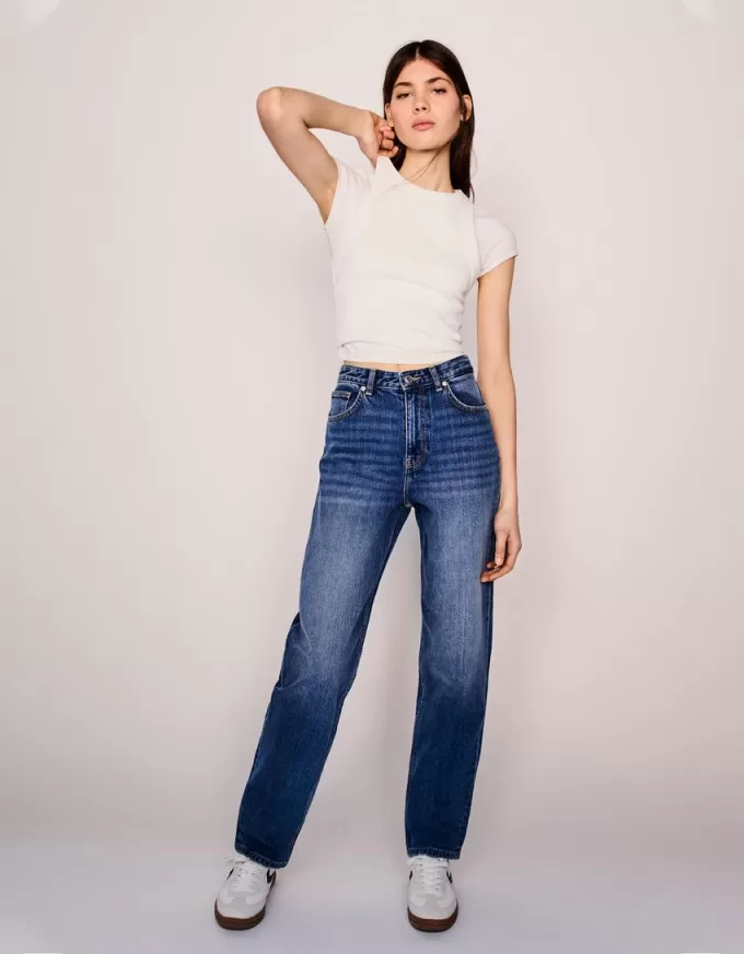 Relaxed fit high-rise mom jeans Relaxed fit high-rise mom jeans