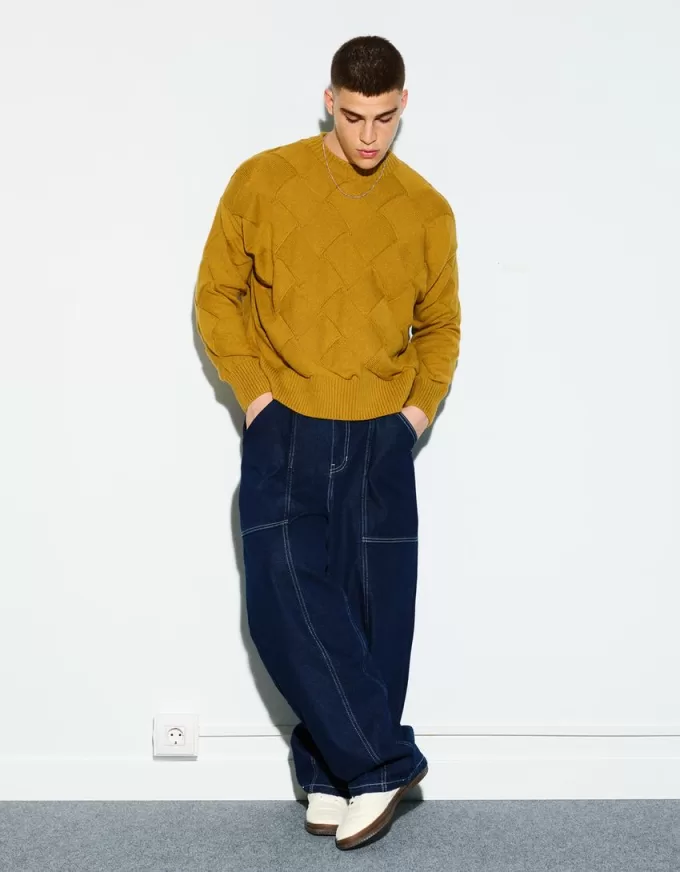 Retro soccer sneakers with tongue Retro soccer sneakers with tongue