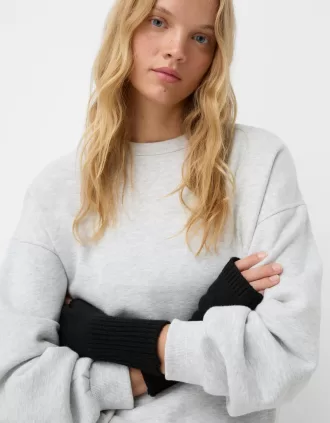 Ribbed short mittens