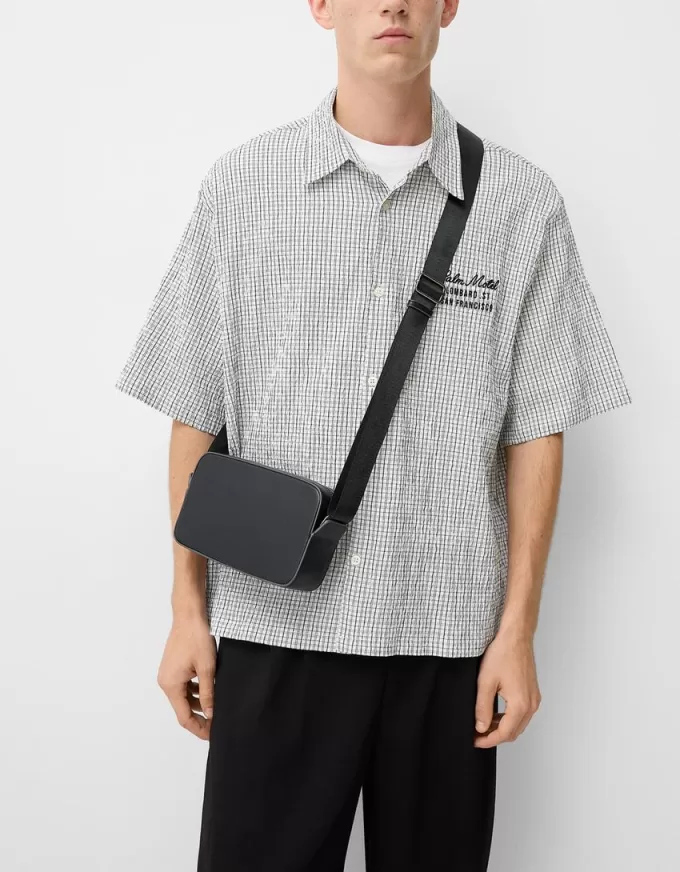 Rigid crossbody minaudière Rigid crossbody minaudière