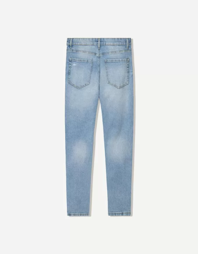 Ripped carrot fit jeans Ripped carrot fit jeans