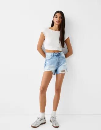 Ripped denim shorts 6 330x423 - Ripped denim shorts