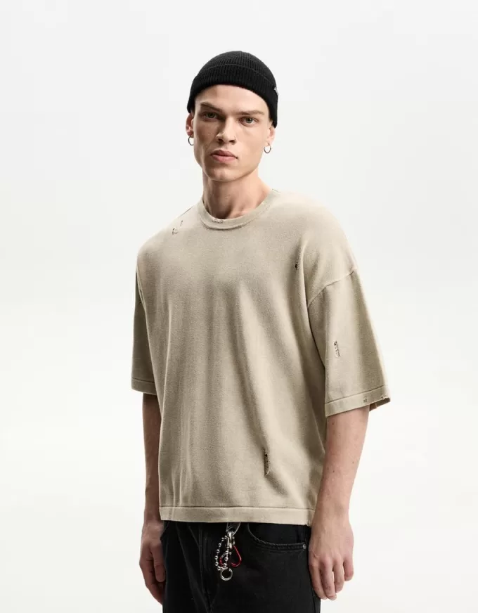 Ripped short sleeve T-shirt Ripped short sleeve T-shirt