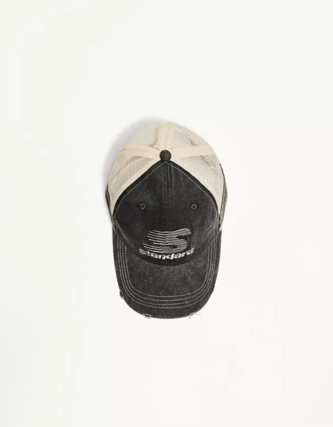 Ripped trucker cap Ripped trucker cap