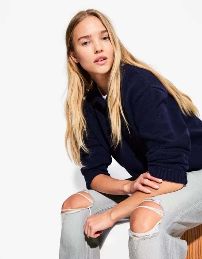 Ripped wide-leg ’90s jeans Ripped wide-leg ’90s jeans