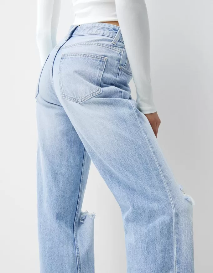 Ripped wide-leg ’90s jeans Ripped wide-leg ’90s jeans