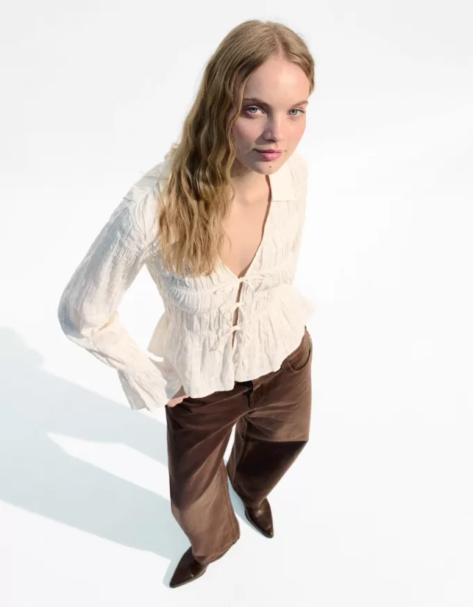 Rustic shirt with gathering Rustic shirt with gathering