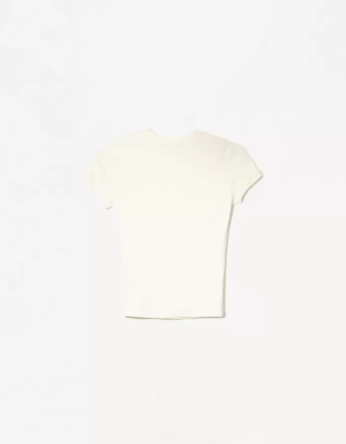 Short sleeve T-shirt with a scoop neck Short sleeve T-shirt with a scoop neck