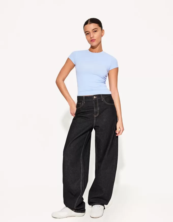 Short sleeve T-shirt with a scoop neck Short sleeve T-shirt with a scoop neck